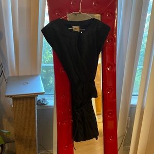 Extremely adorable vintage topaz size 7/8little black dress flawless